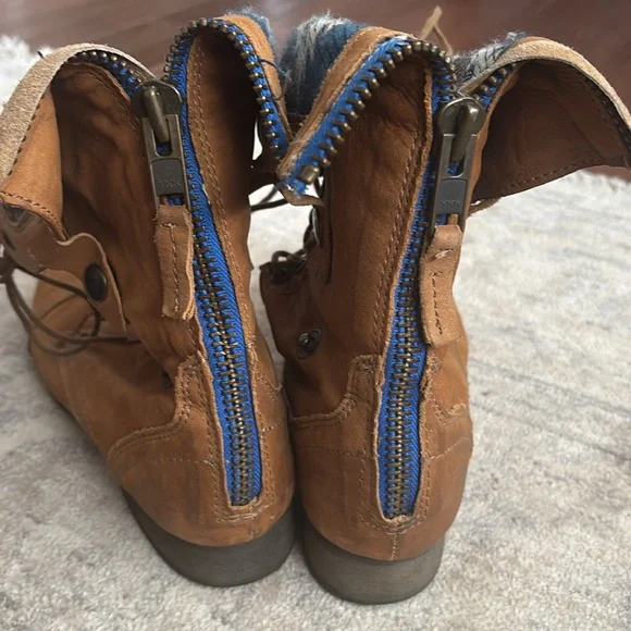 Steve Madden Women’s Adjustable Boots - Picture 3 of 7